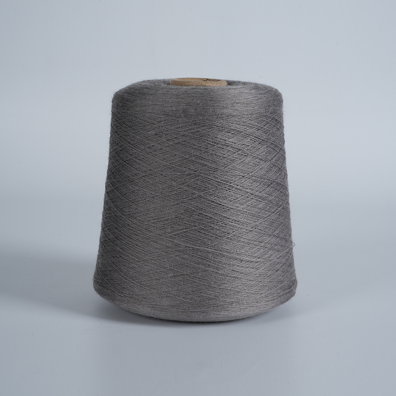 70Nm/2 60% gyapjú 40% selyemkeverékes fonal